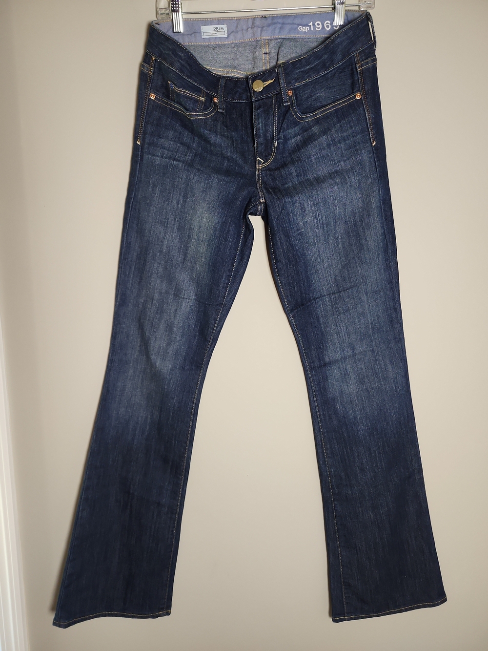 NWOT The Gap Womens Dk Wash 1969 Curvy Size 28/6 Bootcut